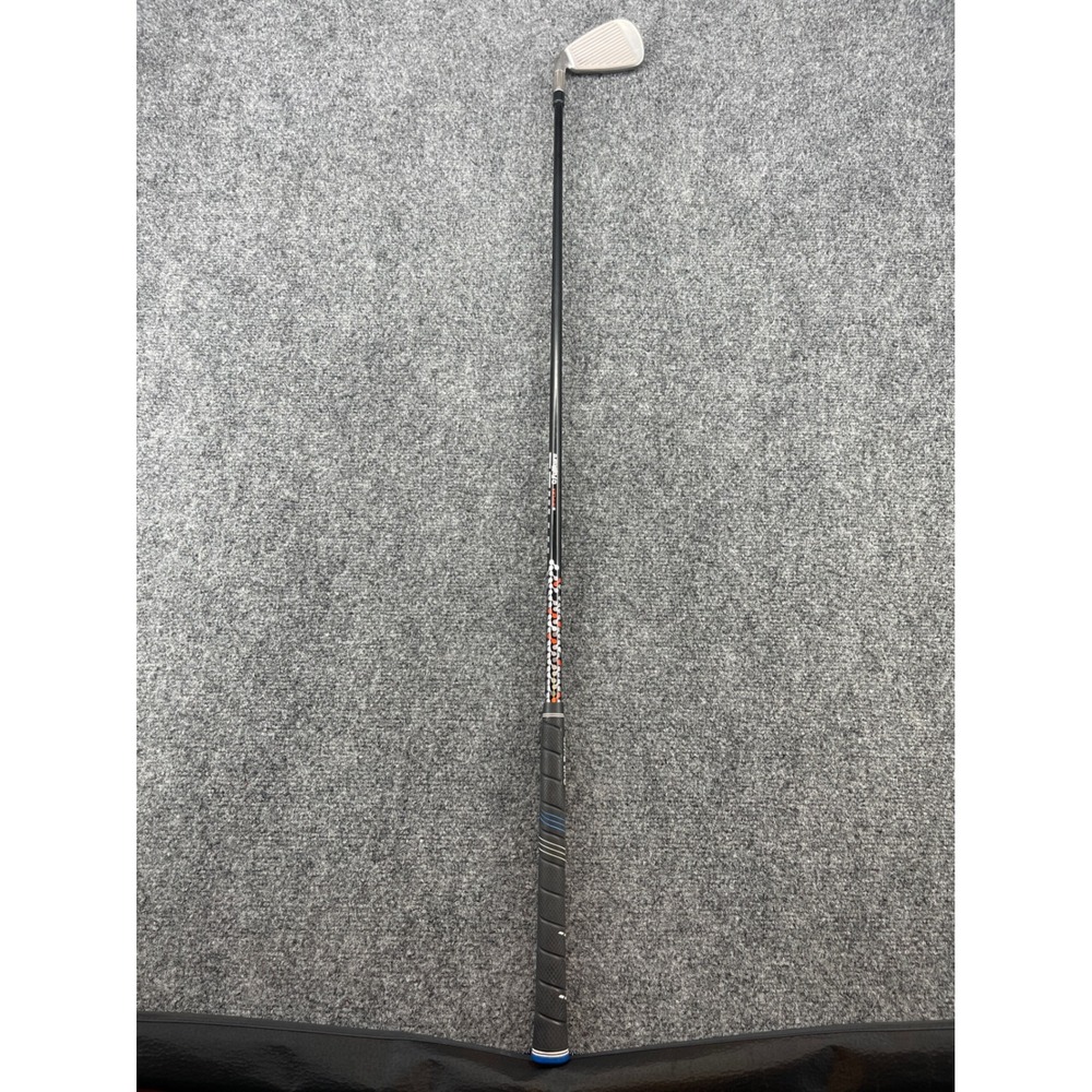 TaylorMade M6 6 Iron Fujikura Atmos 6 R-Flex Graphite Shaft Golf Pride Grip RH